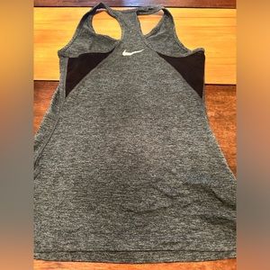 Women’s XS Black Heather Nike Dri-Fit Tank Top, Racerback with mesh inset